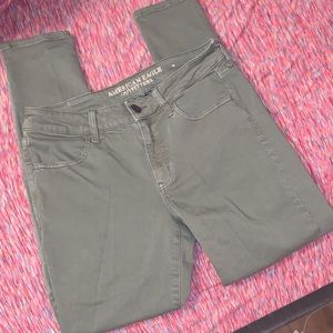 Super Stretch American Eagle Jegging